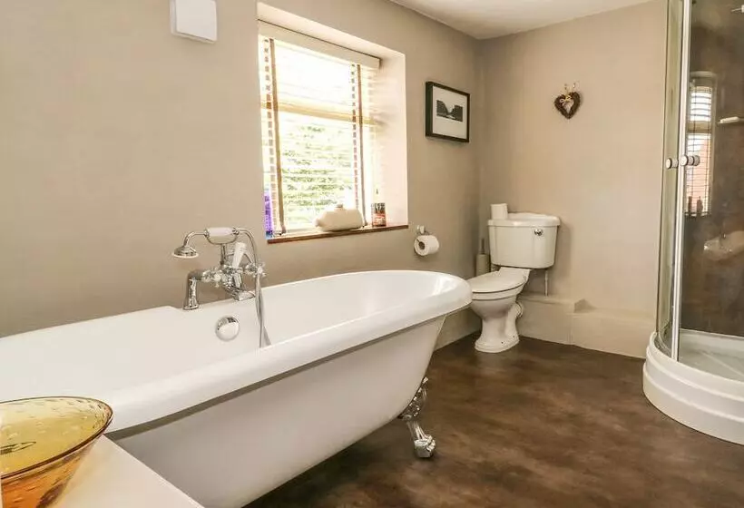Ashknott Cottage