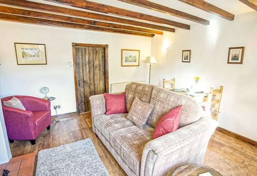 Ashknott Cottage