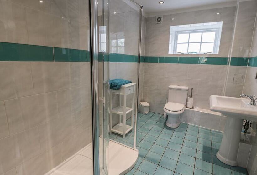 Bracken Holiday Cottage