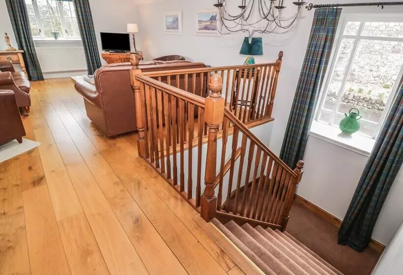 Bracken Holiday Cottage