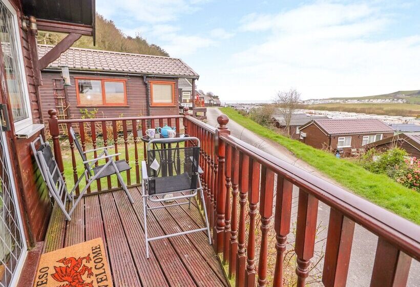 Chalet 18 Smarty S View