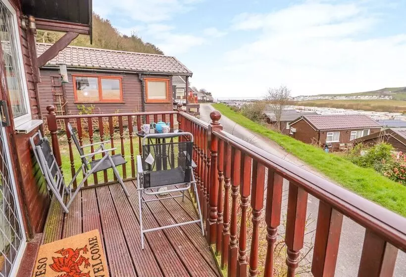 Chalet 18 Smarty S View