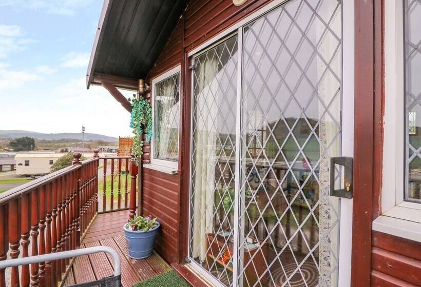 Chalet 18 Smarty S View