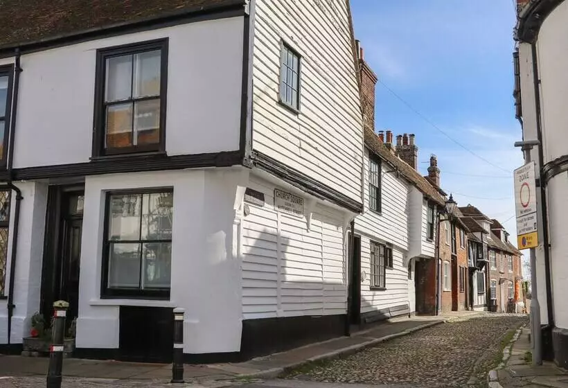 Flushing House