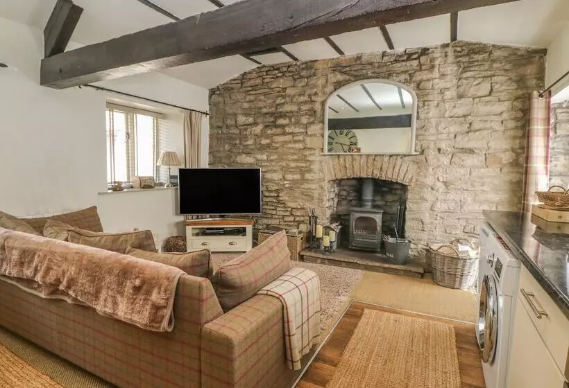In & Out Cottage