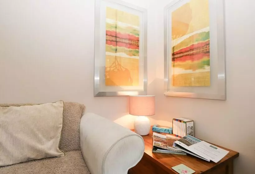 Little Brook Cottage