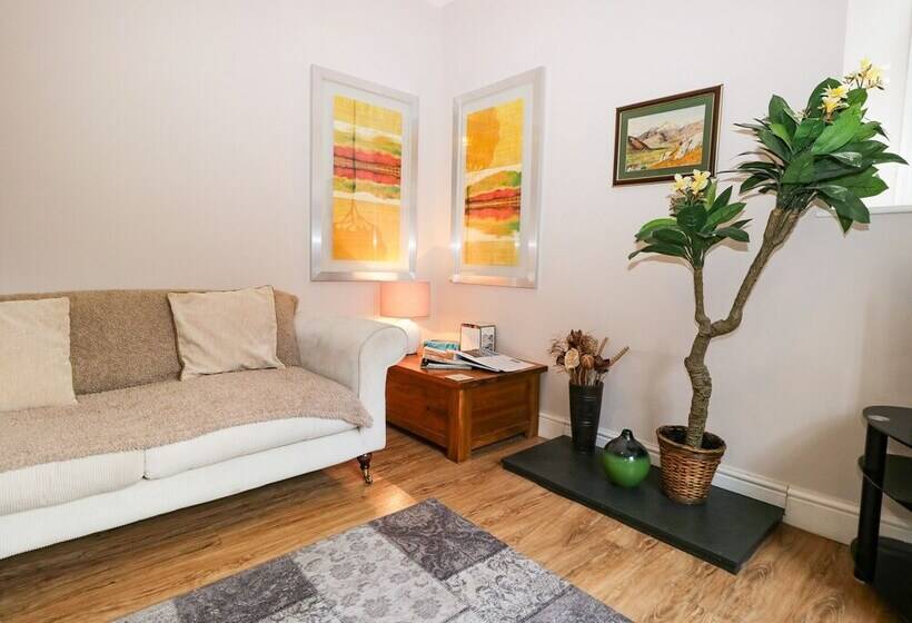 Little Brook Cottage