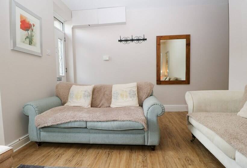 Little Brook Cottage