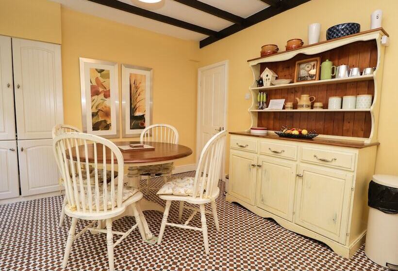 Little Brook Cottage