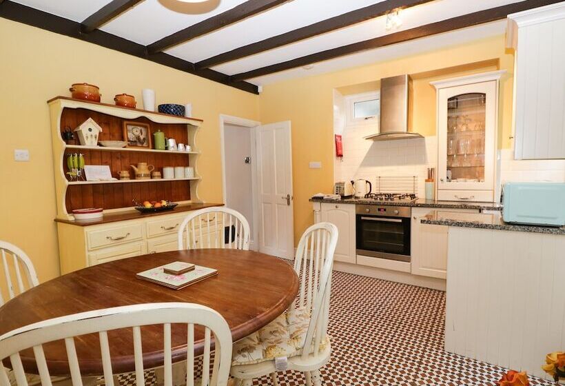 Little Brook Cottage