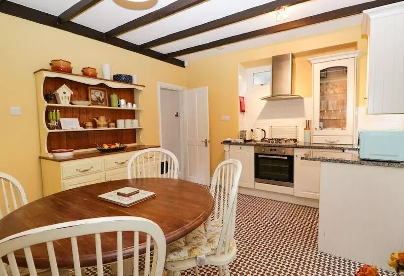 Little Brook Cottage