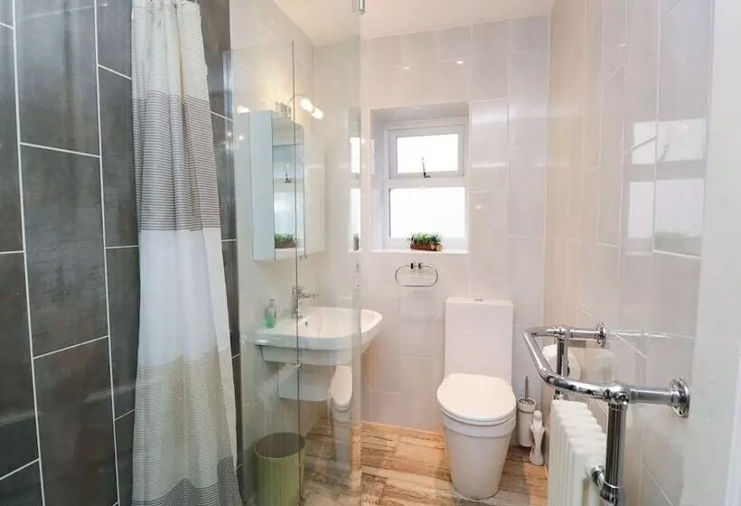 Little Brook Cottage