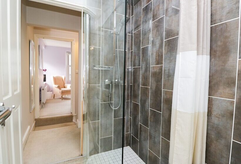 Little Brook Cottage