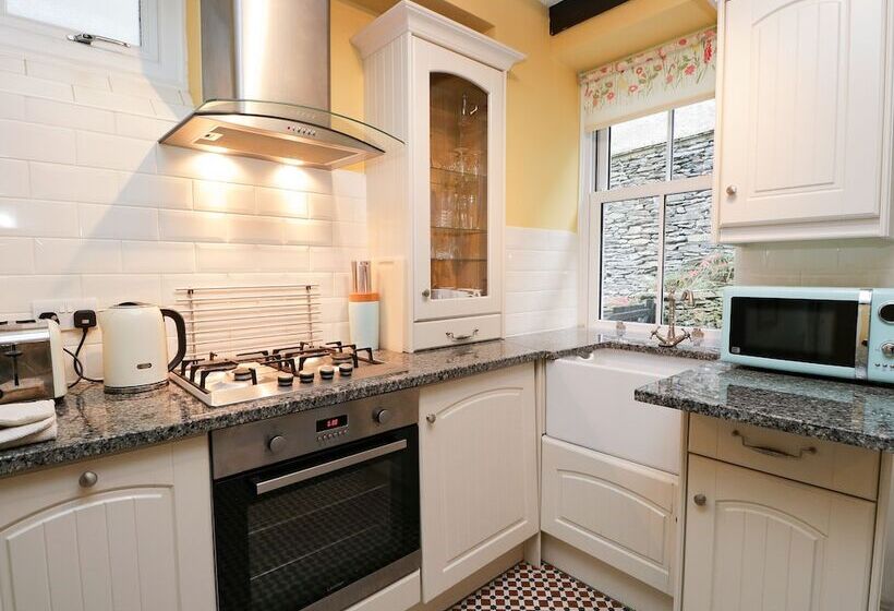 Little Brook Cottage