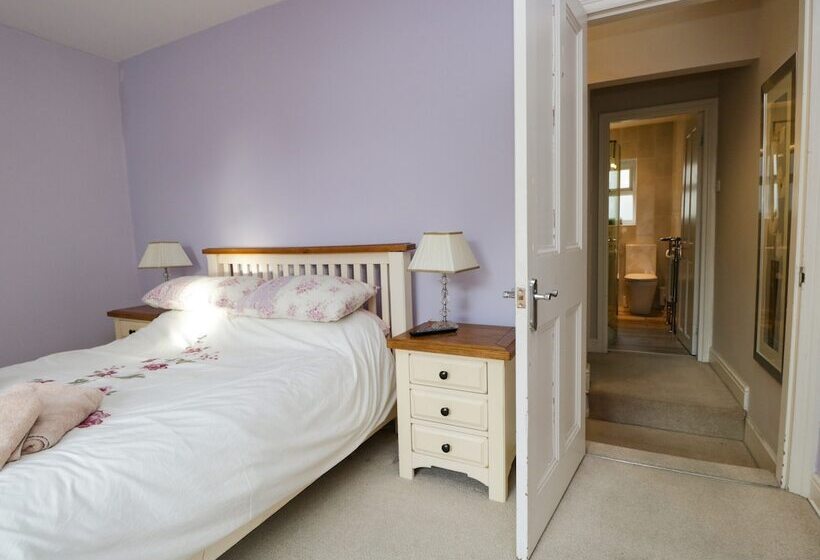 Little Brook Cottage