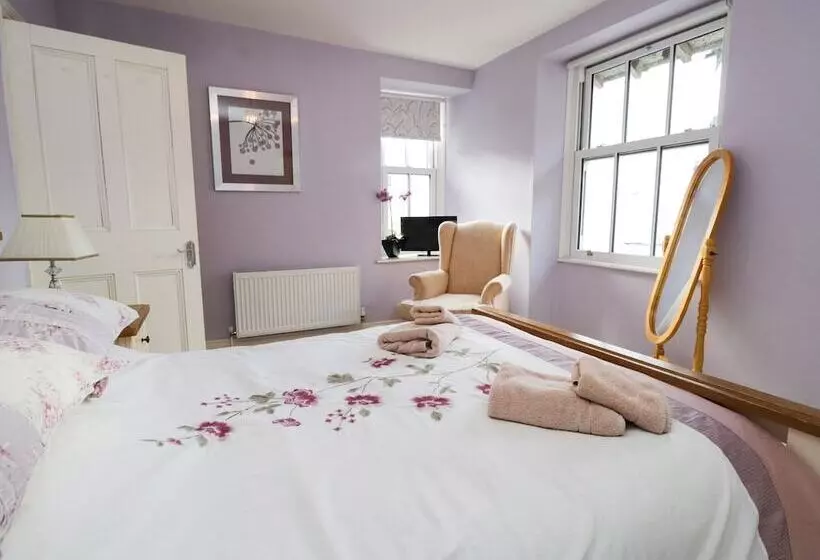 Little Brook Cottage