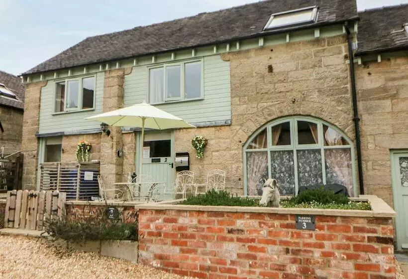 Old Hall Cottages