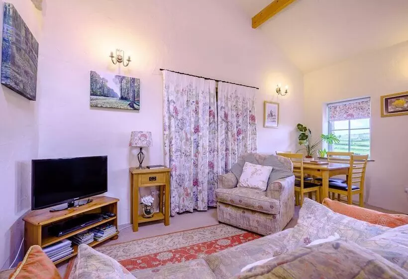 Pickle Cottage