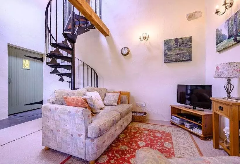 Pickle Cottage