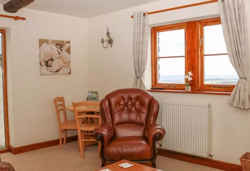 Shire Cottage At Top Butterley Farm