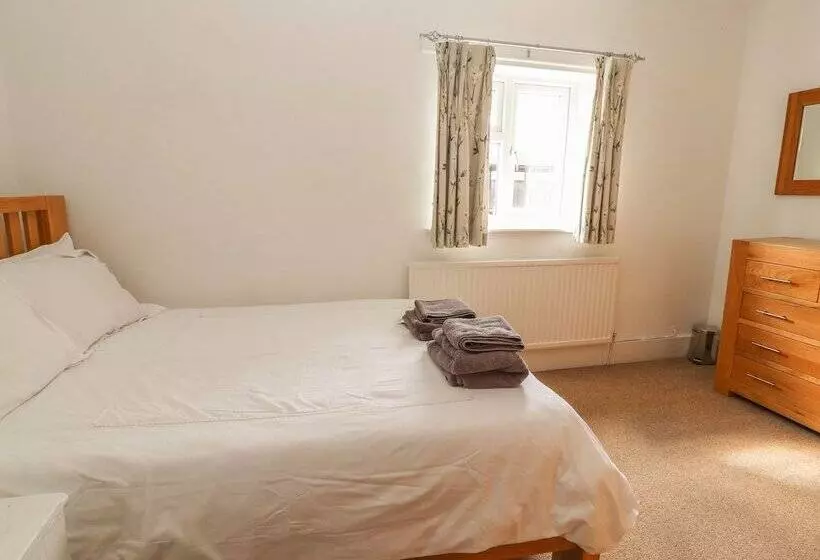 1 Organsdale Cottages