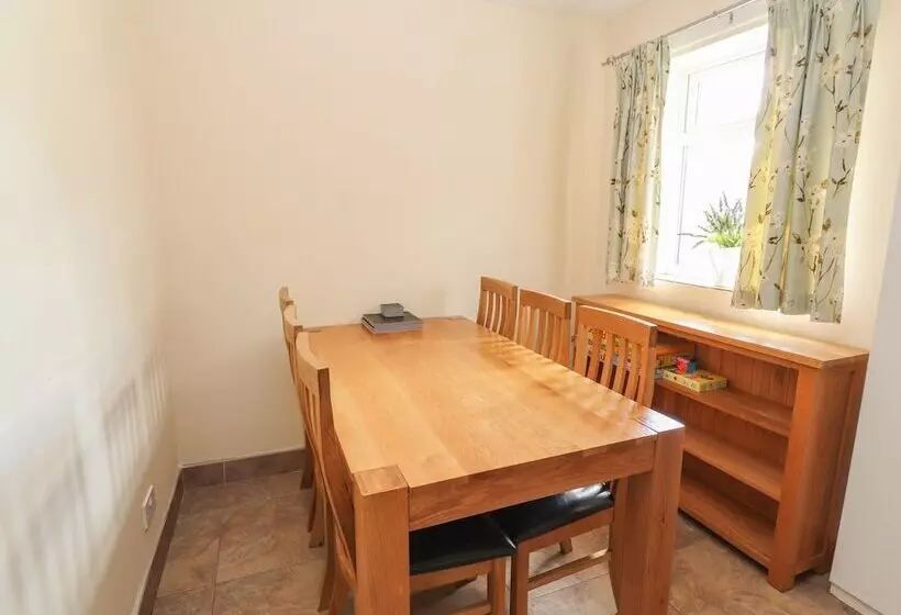 1 Organsdale Cottages