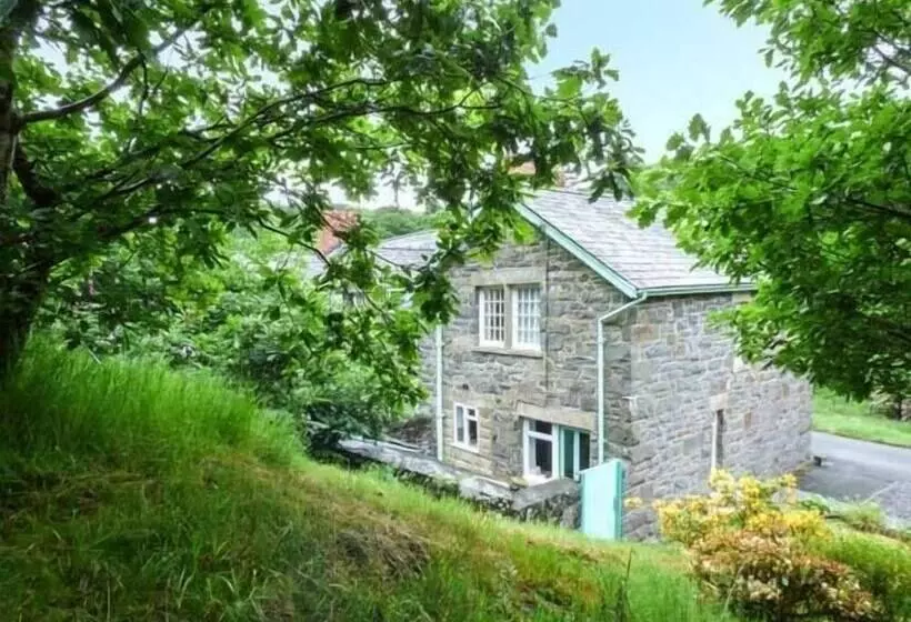 3 Glanrafon