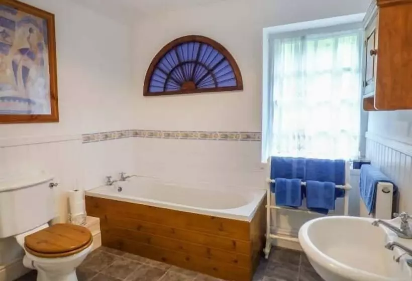 3 Glanrafon