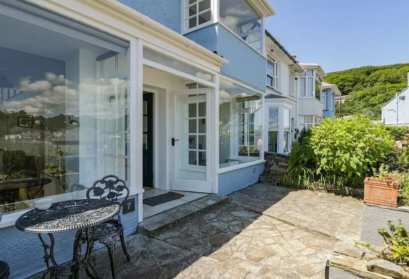 7 Ivy Terrace