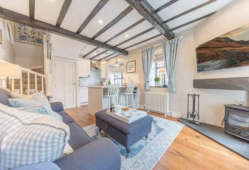 Alice S Cottage