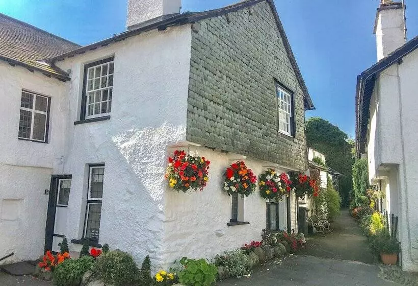 Alice S Cottage