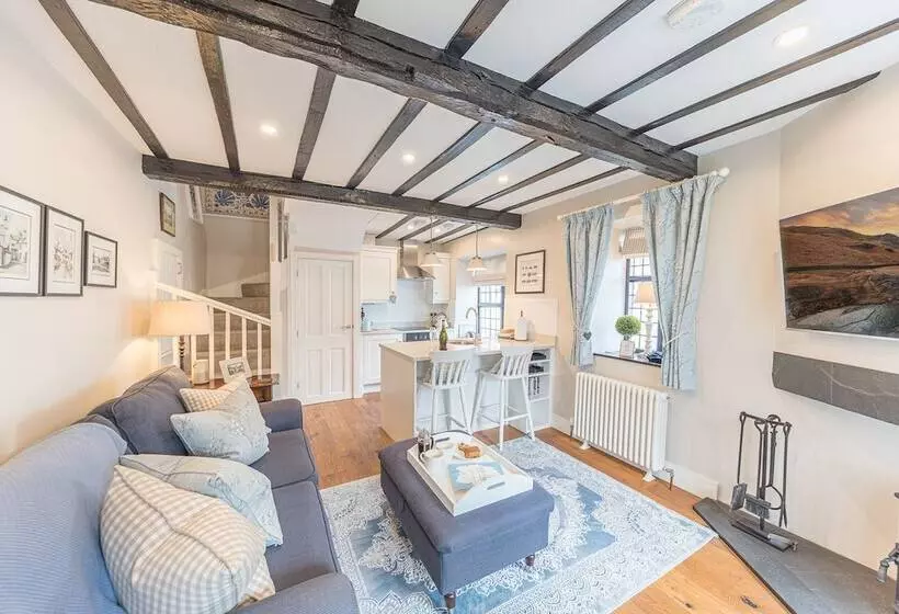 Alice S Cottage