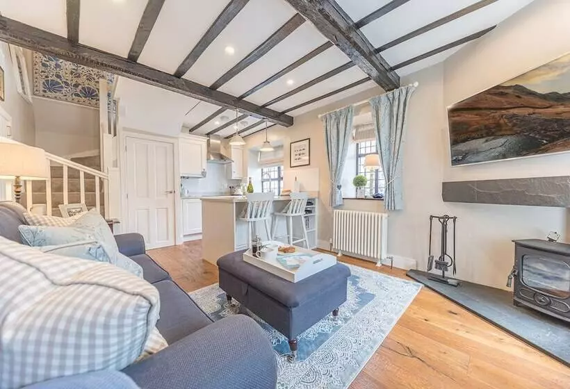 Alice S Cottage