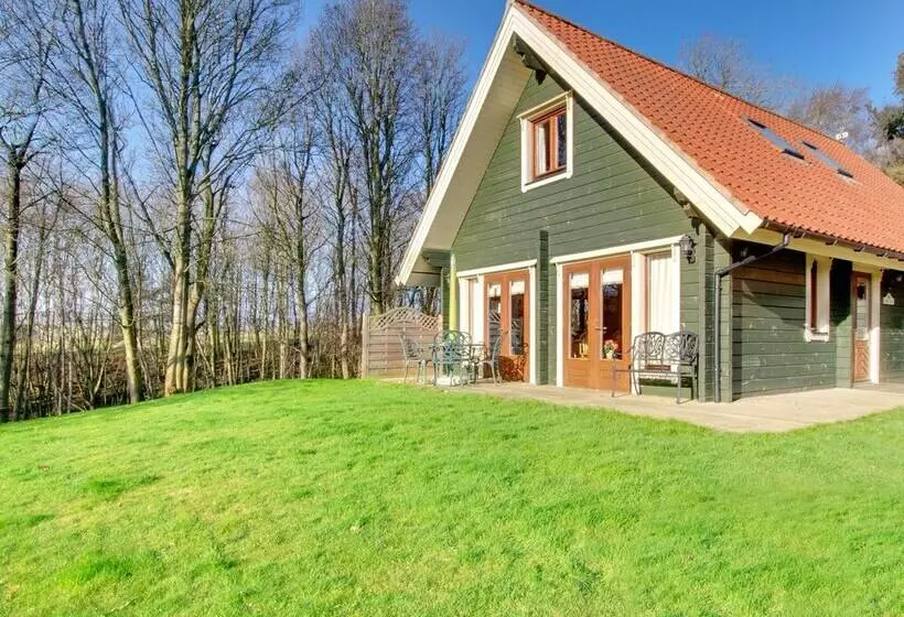 Apple Tree Lodge