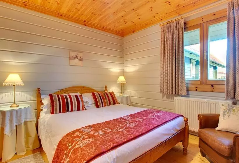 Apple Tree Lodge