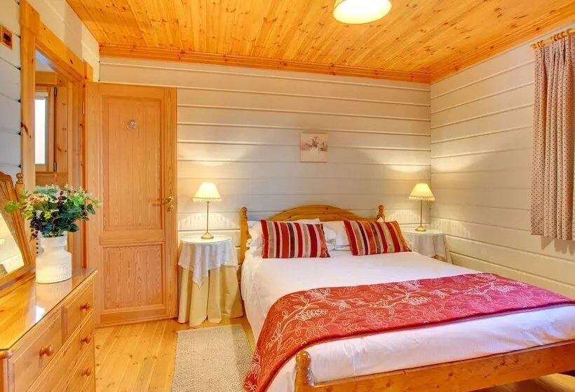 Apple Tree Lodge