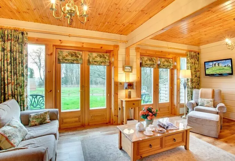Apple Tree Lodge