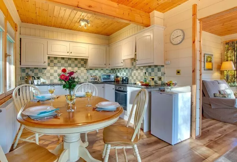 Apple Tree Lodge