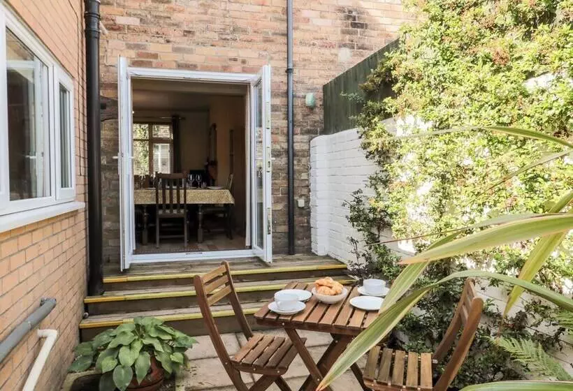Canny Cottage
