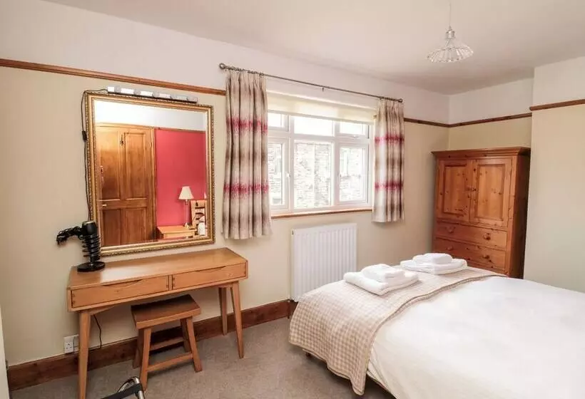 Canny Cottage