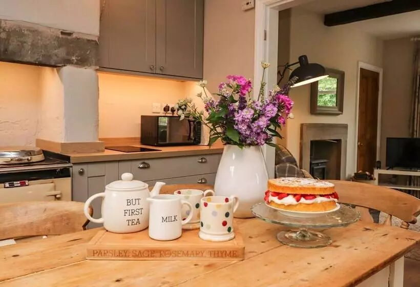 Dales Cottage