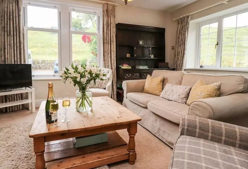 Dales Cottage