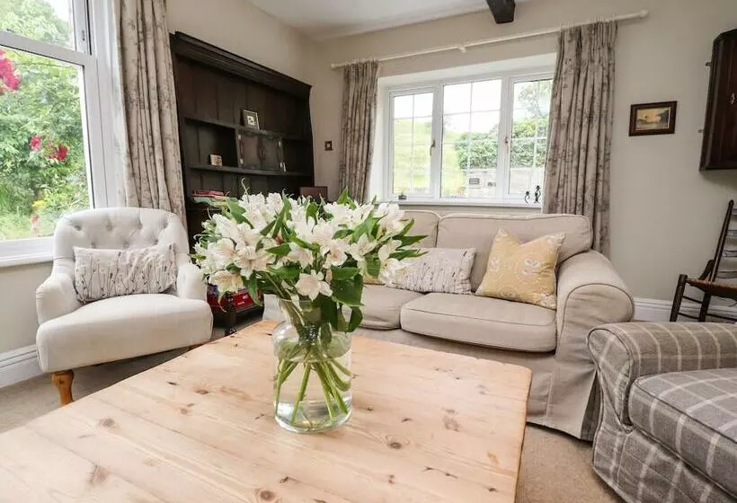 Dales Cottage