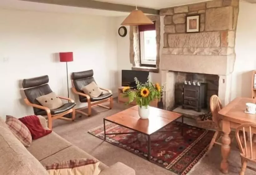 Knowle Lodge