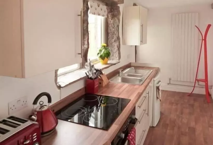 Knowle Lodge