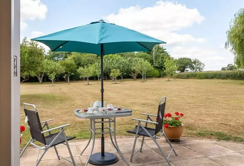 Norbank Garden Studio