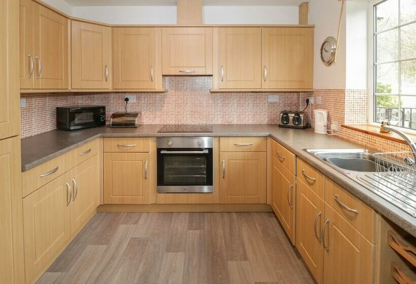 No 1 Railway Cottages