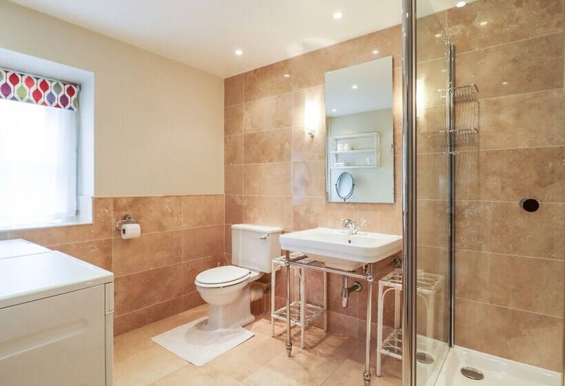 The Nook Bank Newton