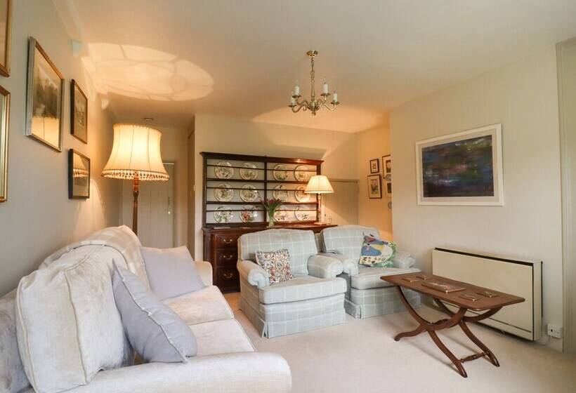 The Nook Bank Newton