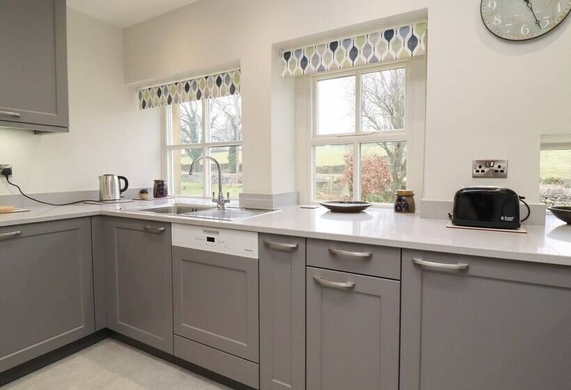 The Nook Bank Newton